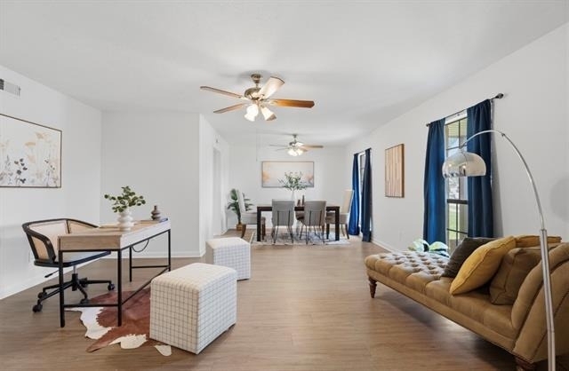 2213 Proctor - Photo 10