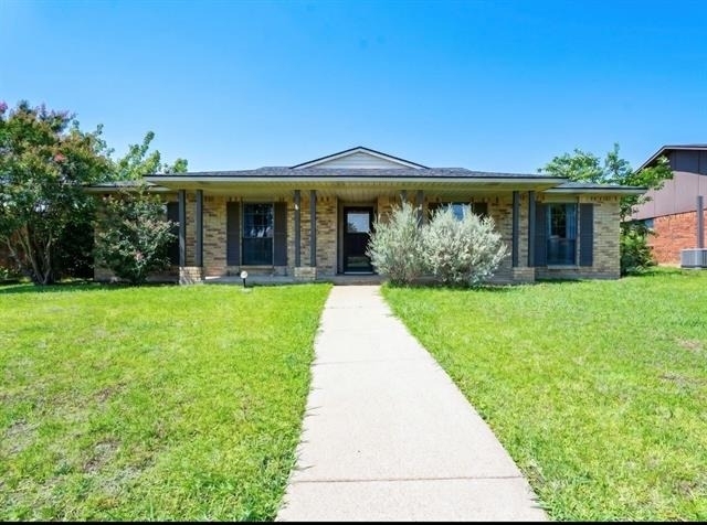 2213 Proctor - Photo 0