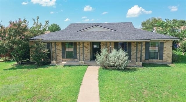 2213 Proctor - Photo 2