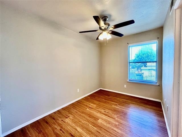 2526 W Prairie Street - Photo 4