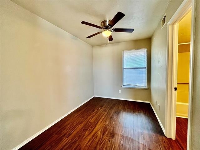 2526 W Prairie Street - Photo 4