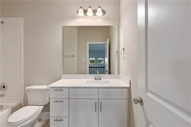 2900 Galveston Street - Photo 3