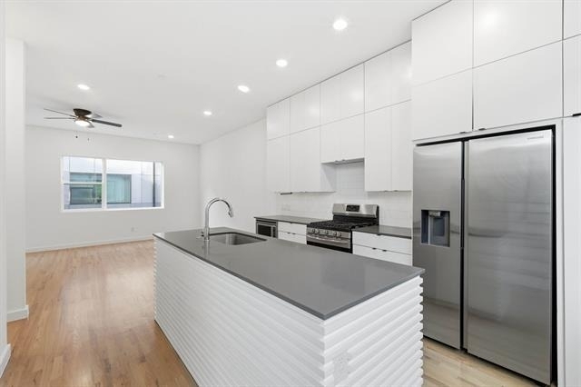 427 W 10th Street - Photo 14
