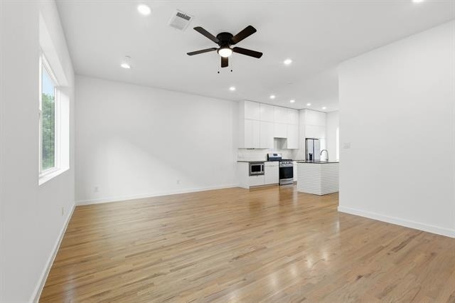 427 W 10th Street - Photo 8