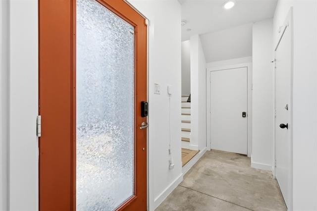 427 W 10th Street - Photo 6