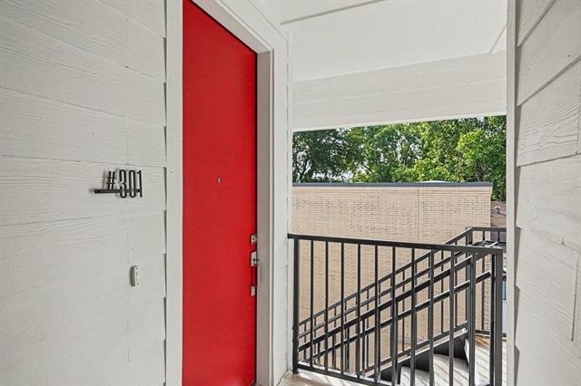 2217 N Fitzhugh Avenue - Photo 3