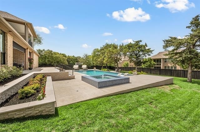 320 W Highland Street - Photo 32