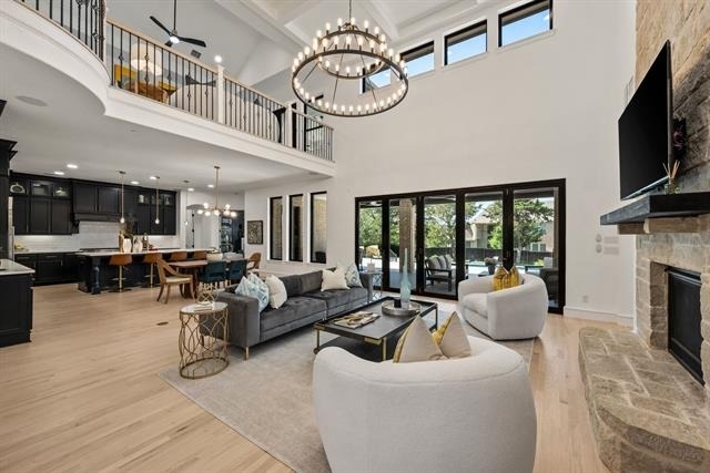 320 W Highland Street - Photo 10