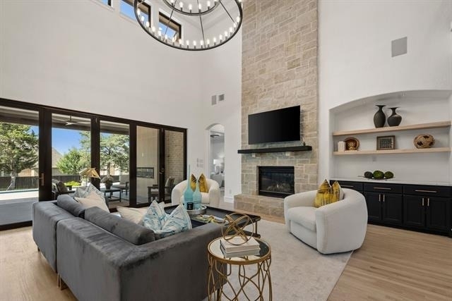 320 W Highland Street - Photo 9