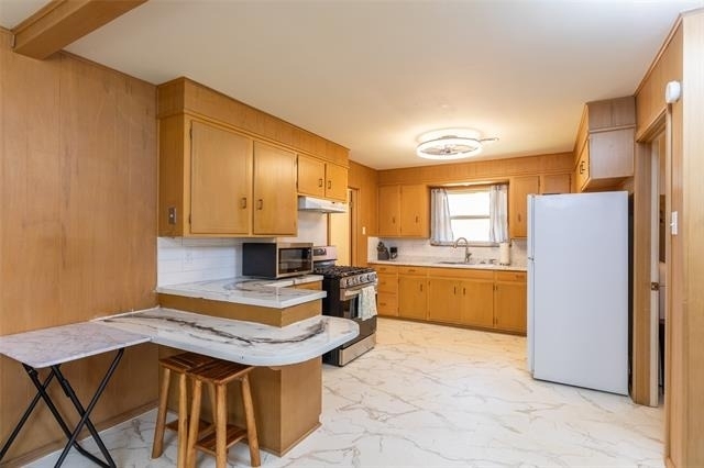 2609 Madison Avenue - Photo 6