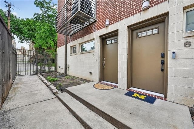 5618 Lindell Avenue - Photo 2