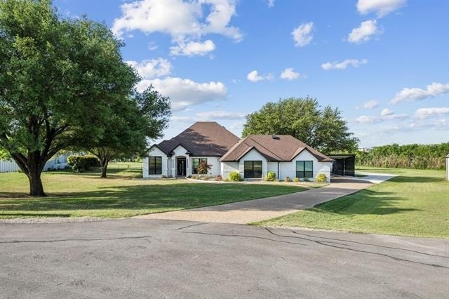 5924 Janet Court - Photo 0