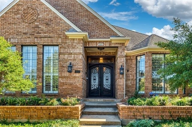 5920 Encore Drive - Photo 1