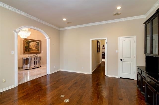5920 Encore Drive - Photo 5
