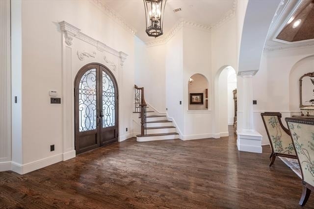 1824 Broken Bend Drive - Photo 3