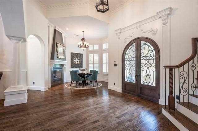 1824 Broken Bend Drive - Photo 2