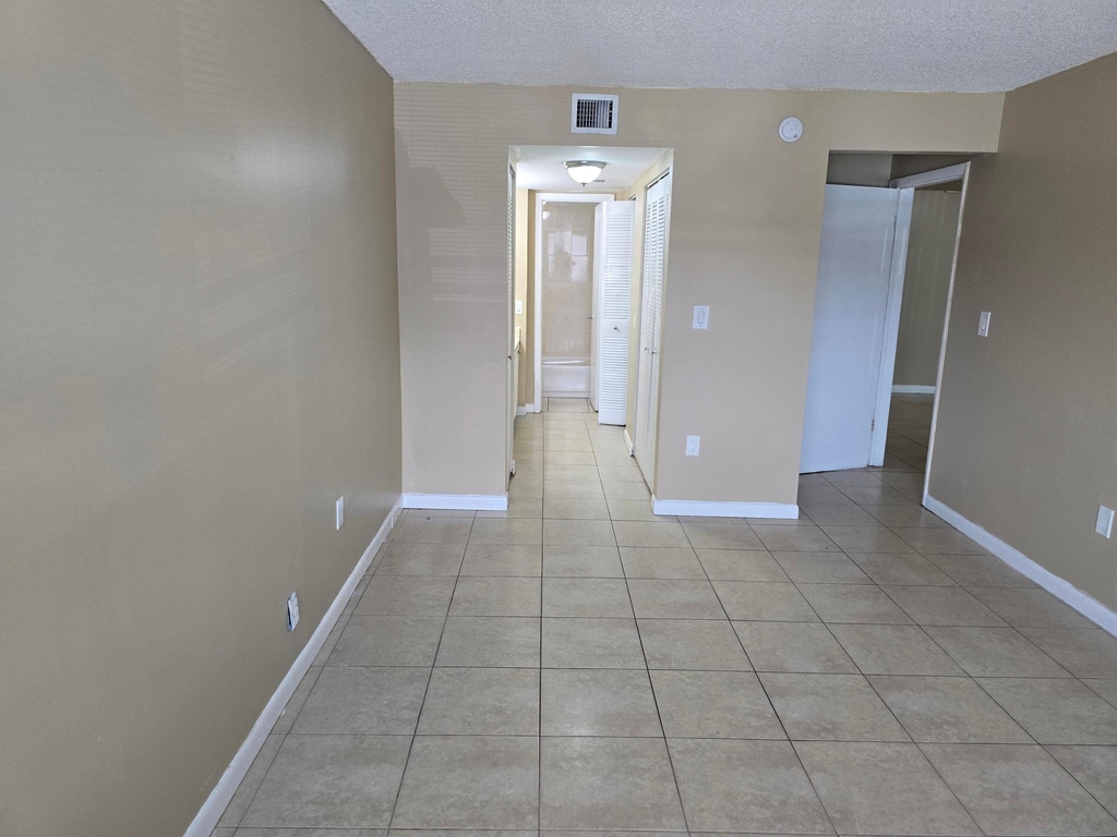 711 N Pine Island Road - Photo 12
