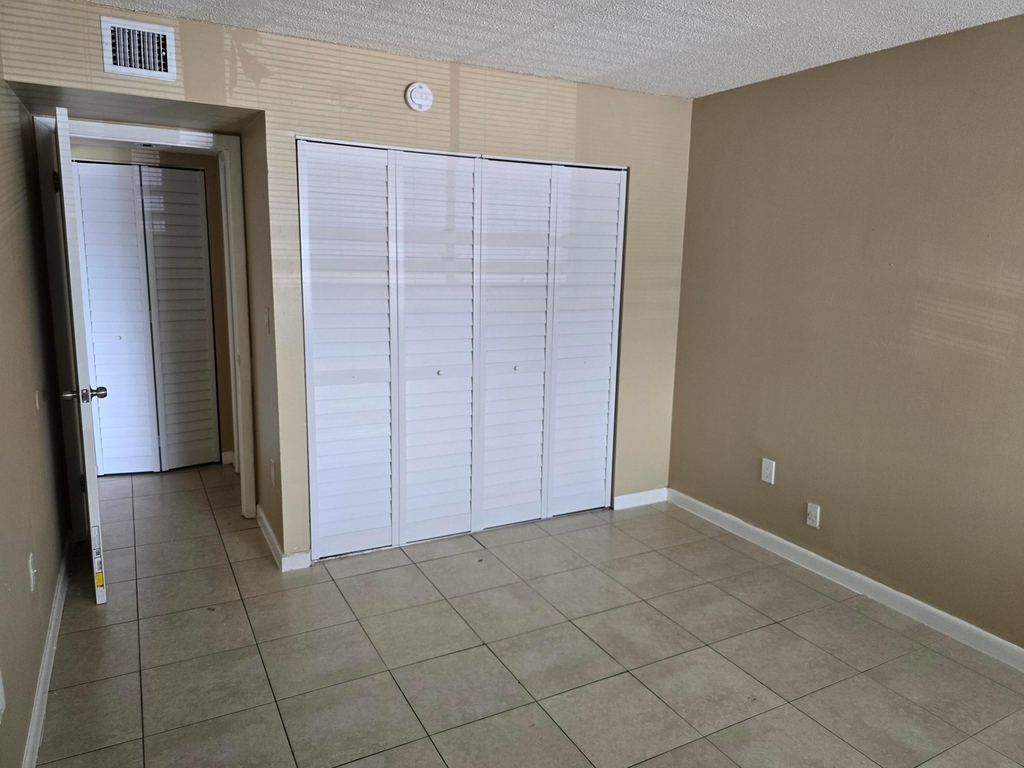 711 N Pine Island Road - Photo 10