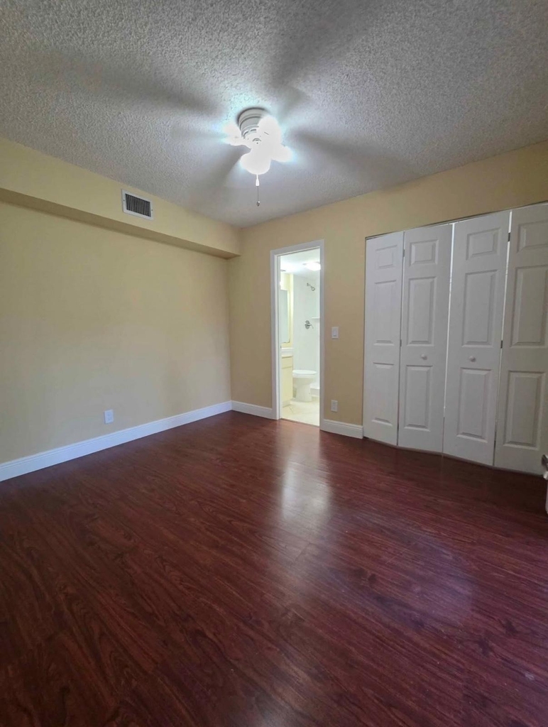3928 Victoria Drive - Photo 15