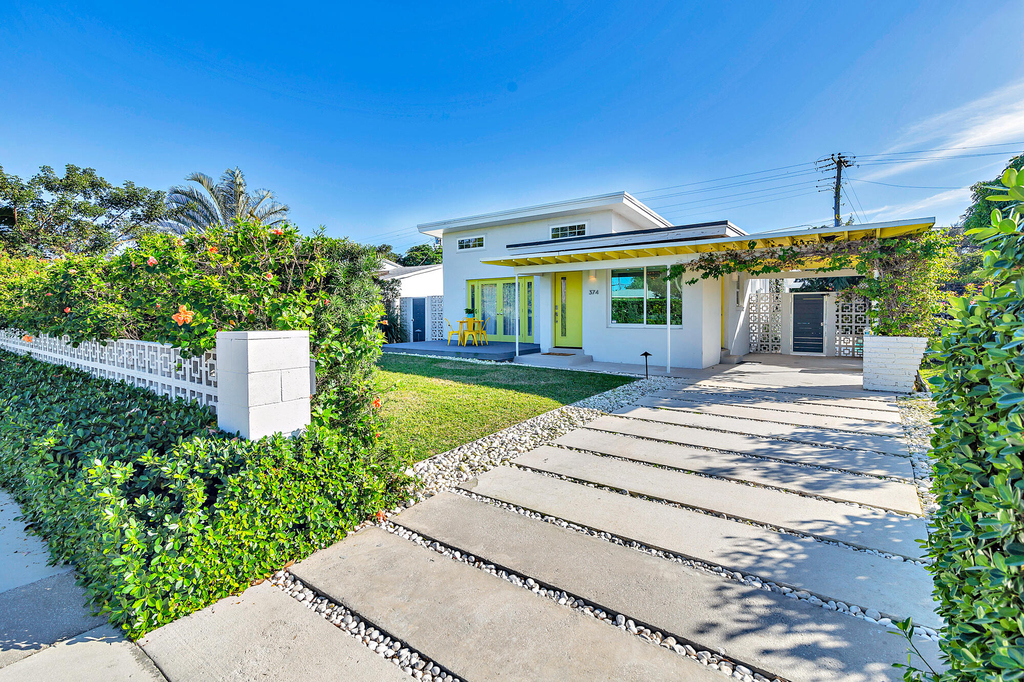 374 Maddock Street - Photo 3