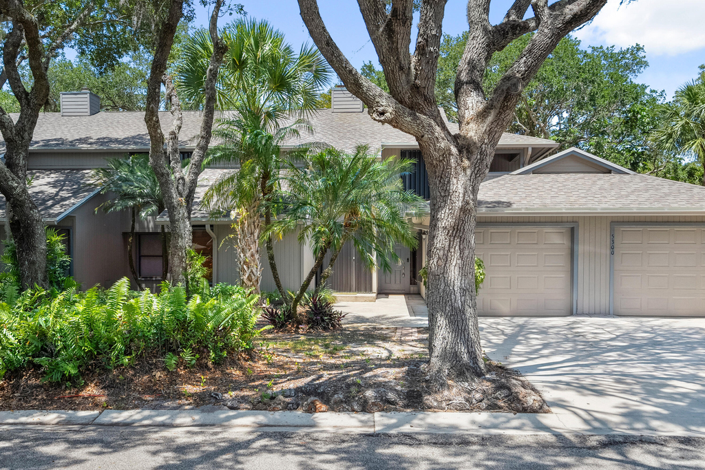 5300 Se Schooner Oaks Way - Photo 0