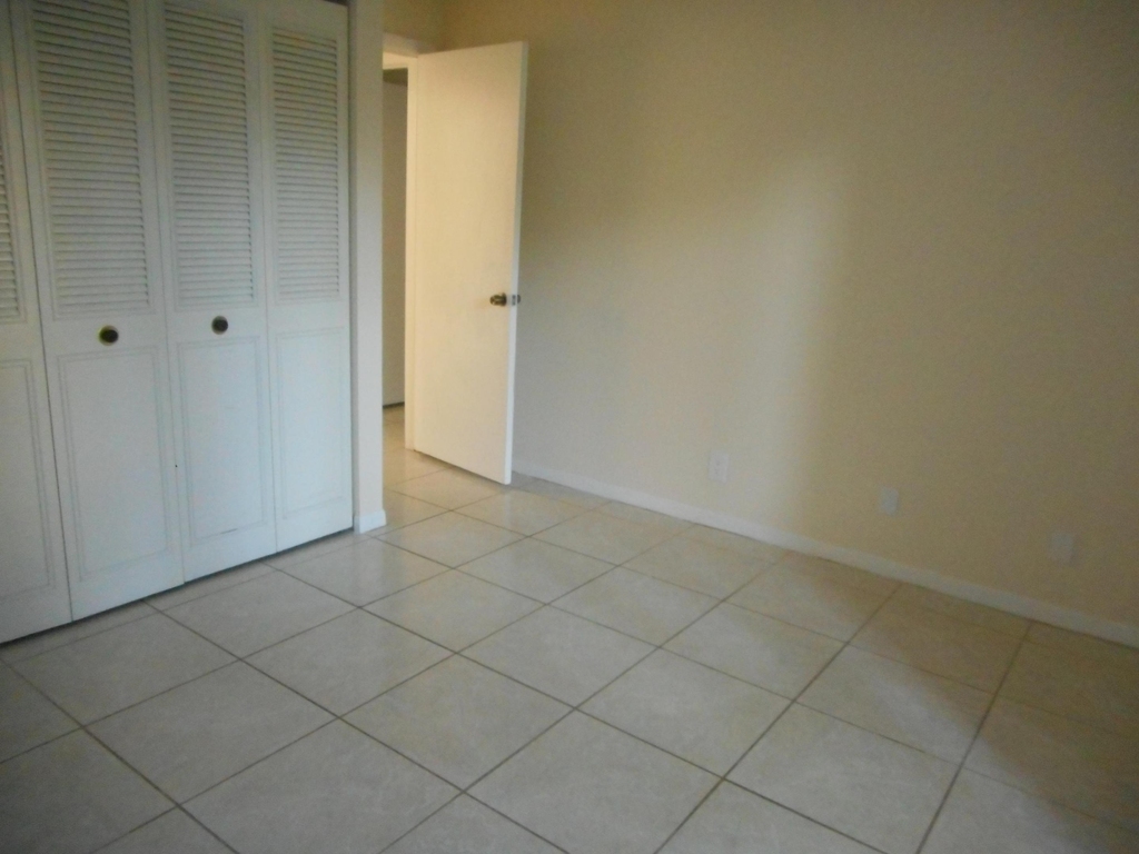 202 Foxtail Drive - Photo 4