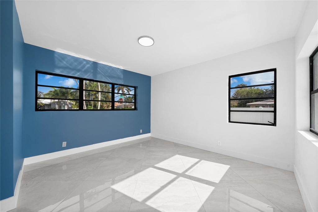 1100 Buchanan Street - Photo 7