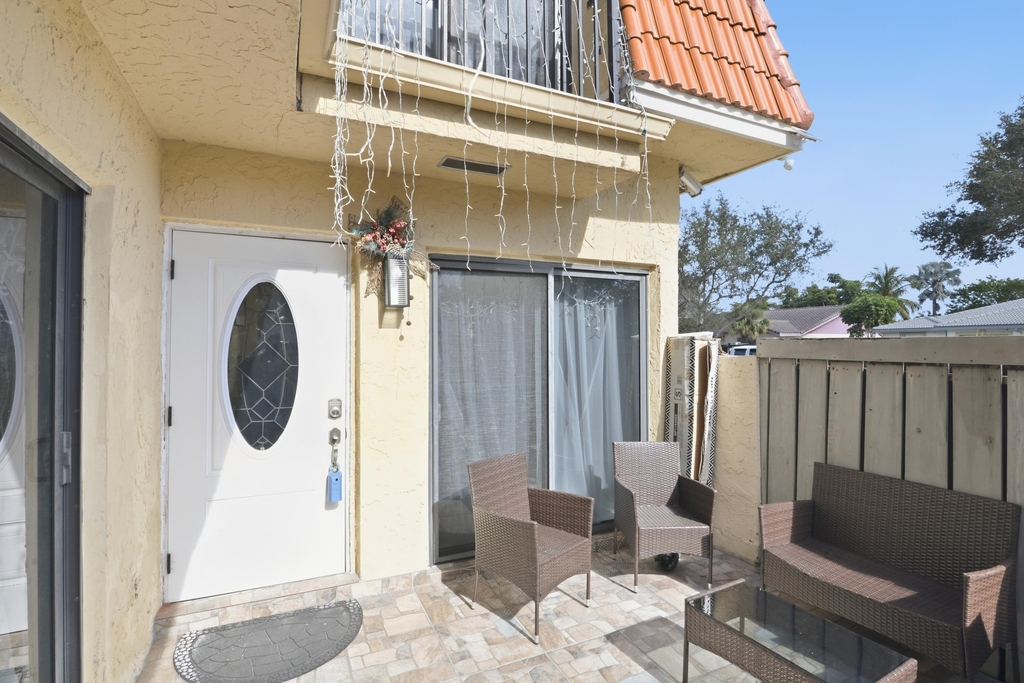 4260 Nw 114th Terrace - Photo 0