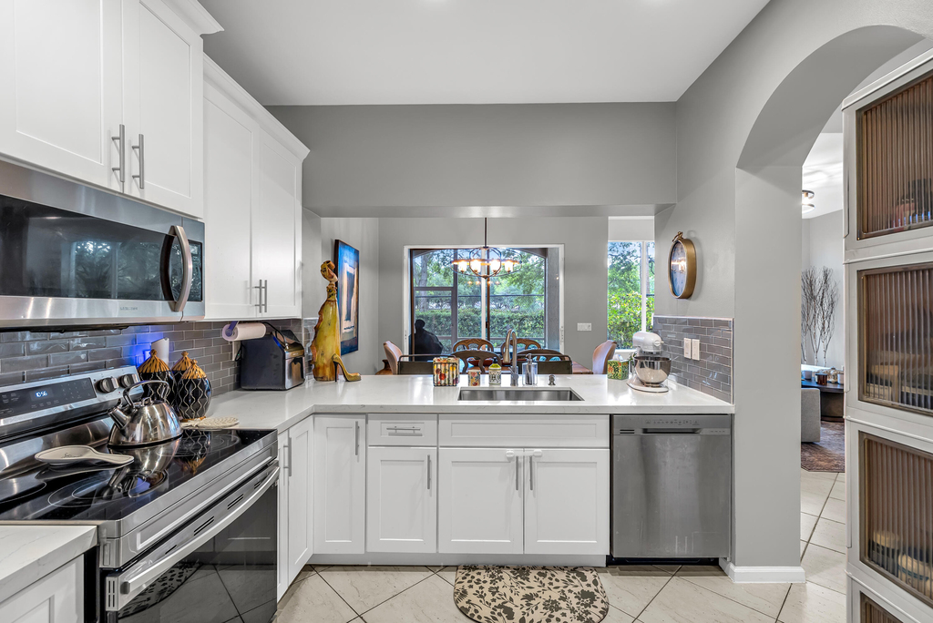 6407 Bella Circle - Photo 3