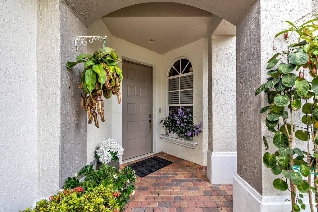 6407 Bella Circle - Photo 1
