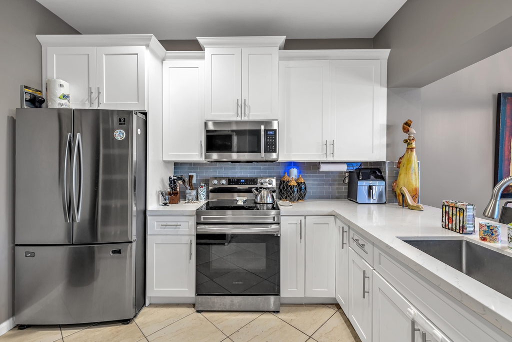 6407 Bella Circle - Photo 2