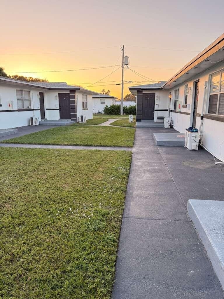 1885 40th Avenue - Photo 2