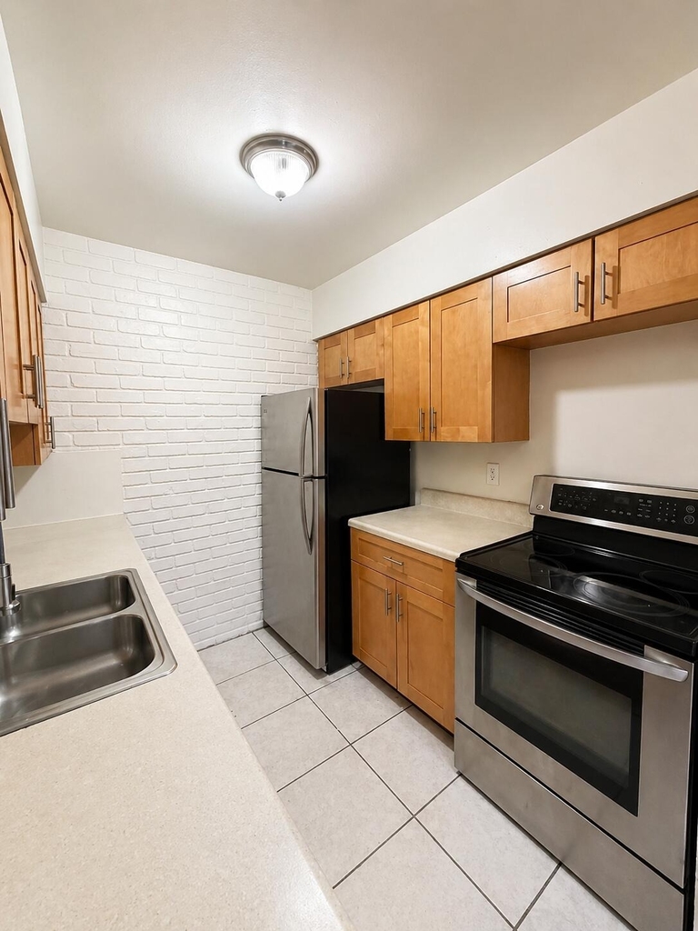 4151 Nw 30th Terrace - Photo 3