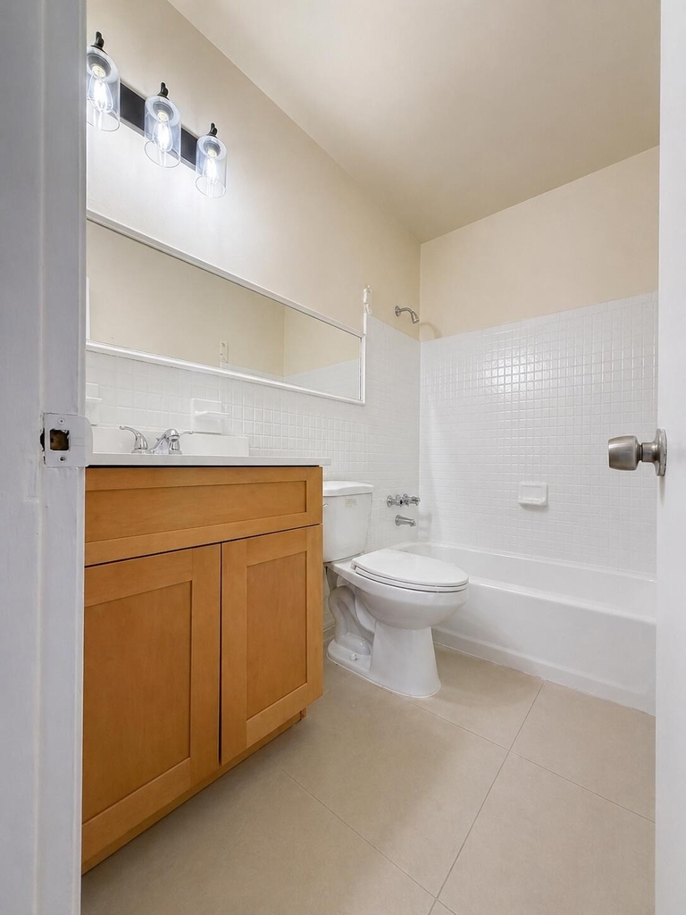 4151 Nw 30th Terrace - Photo 4