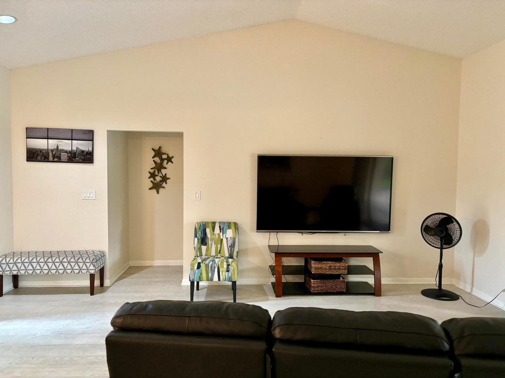 2153 Amesbury Circle - Photo 23