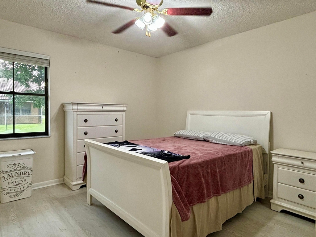 2153 Amesbury Circle - Photo 16