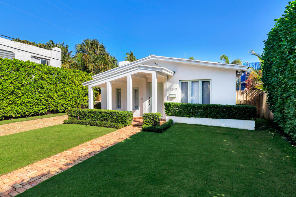 3210 Vincent Road - Photo 4