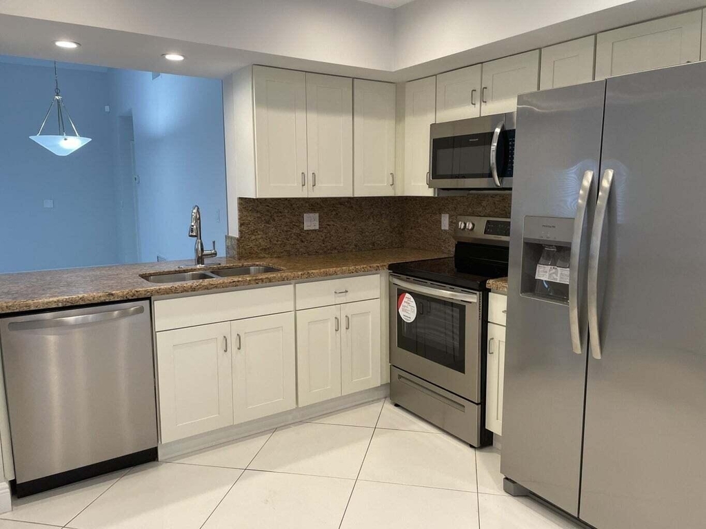 7870 Granada Place - Photo 12