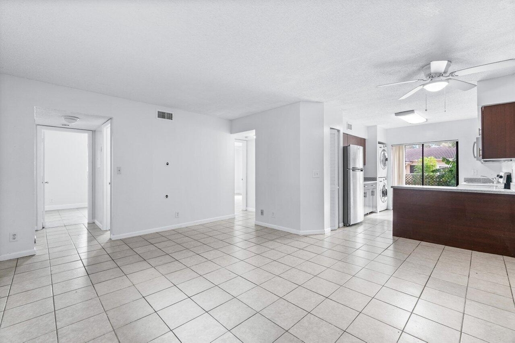 1837 Nw 94th Avenue - Photo 0