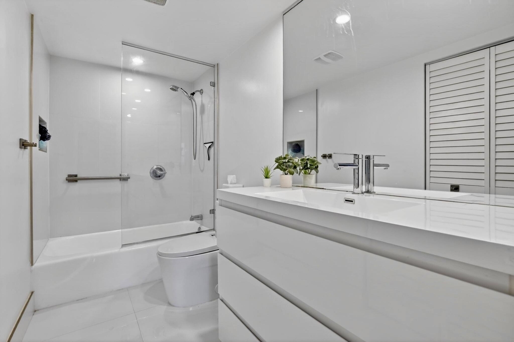 1170 N Federal Highway - Photo 32