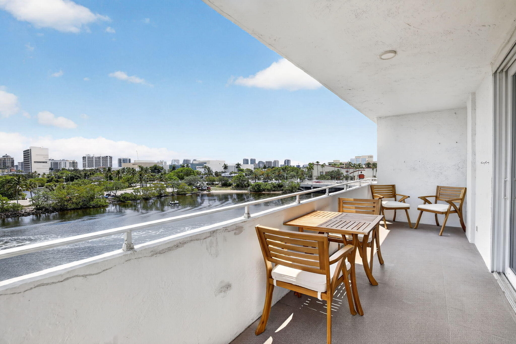 1170 N Federal Highway - Photo 8