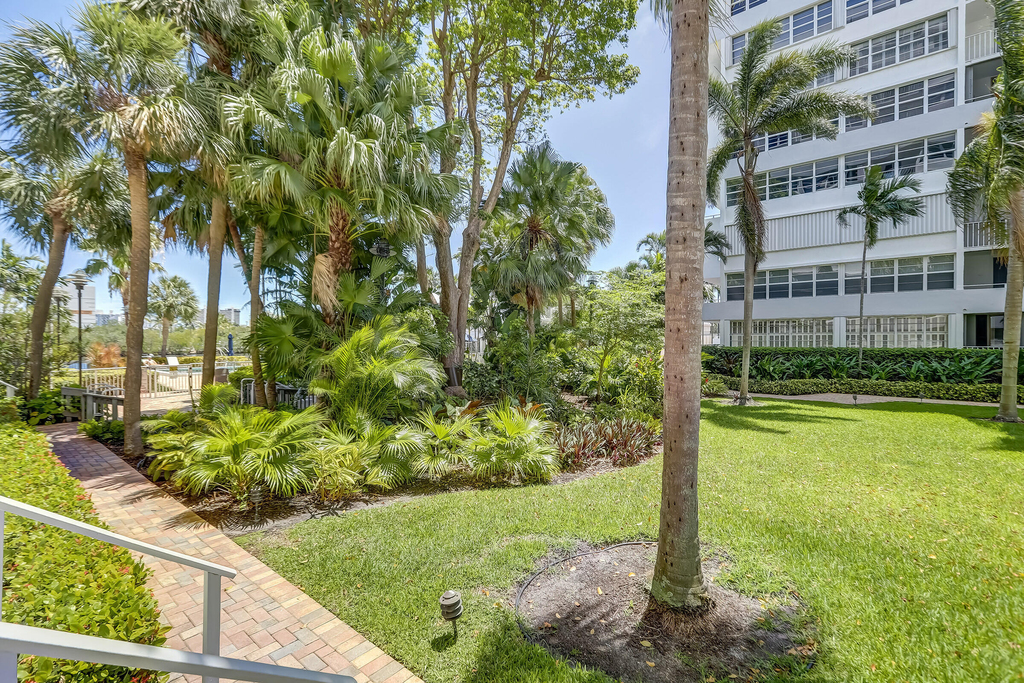 1170 N Federal Highway - Photo 50