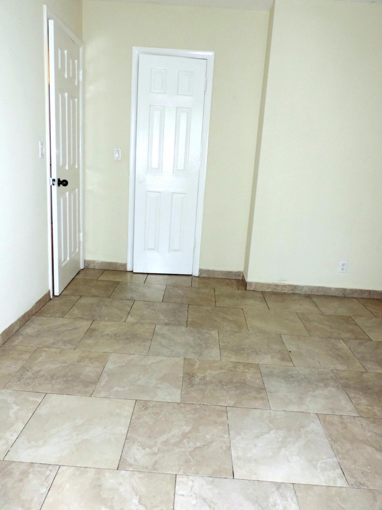 1621 Sw 6th Avenue - Photo 4