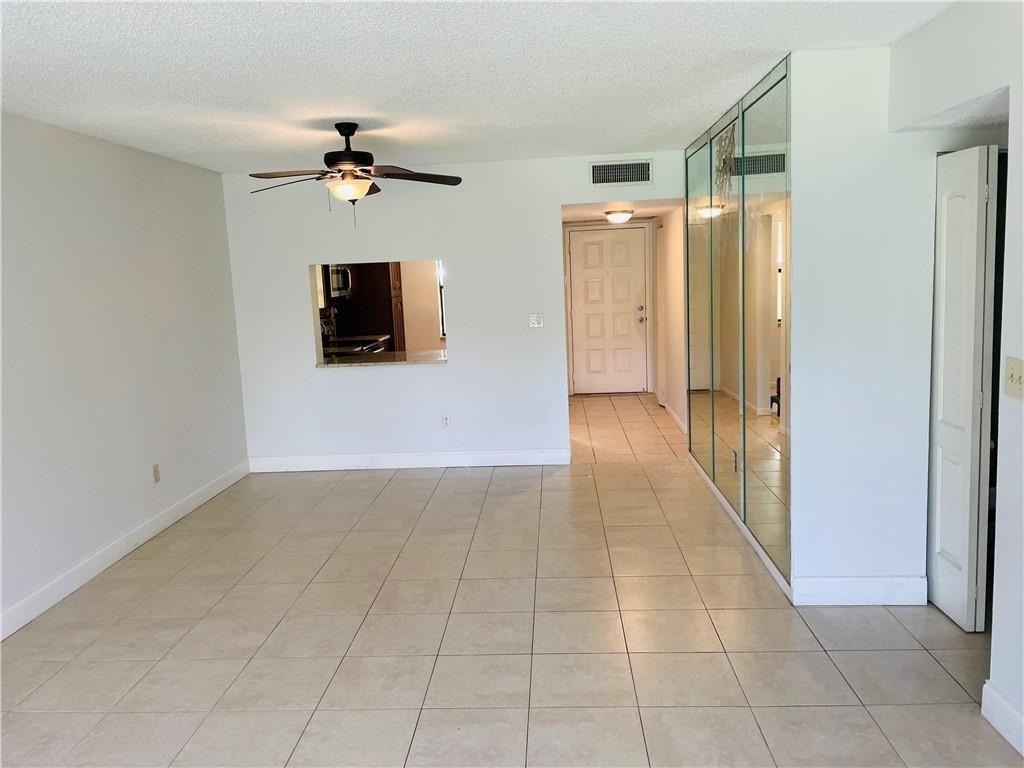 2900 Nw 42nd Avenue - Photo 8