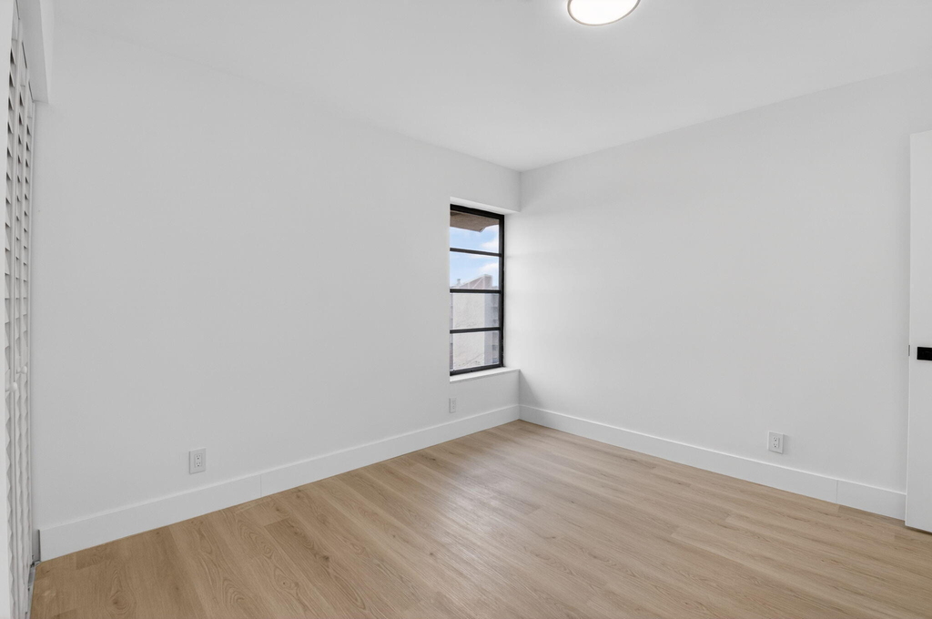 14475 Strathmore Lane - Photo 19