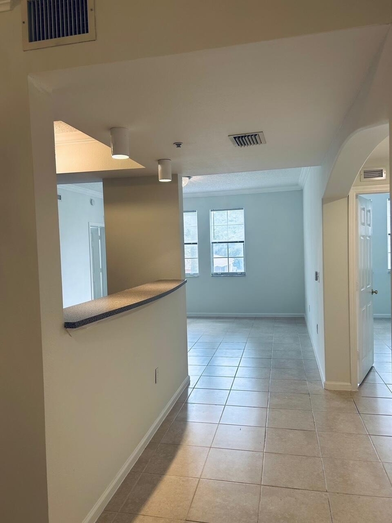 533 Ne 3rd Avenue - Photo 9