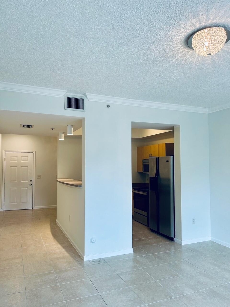 533 Ne 3rd Avenue - Photo 18