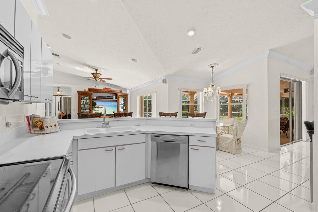 15495 Rolling Meadows Circle - Photo 14