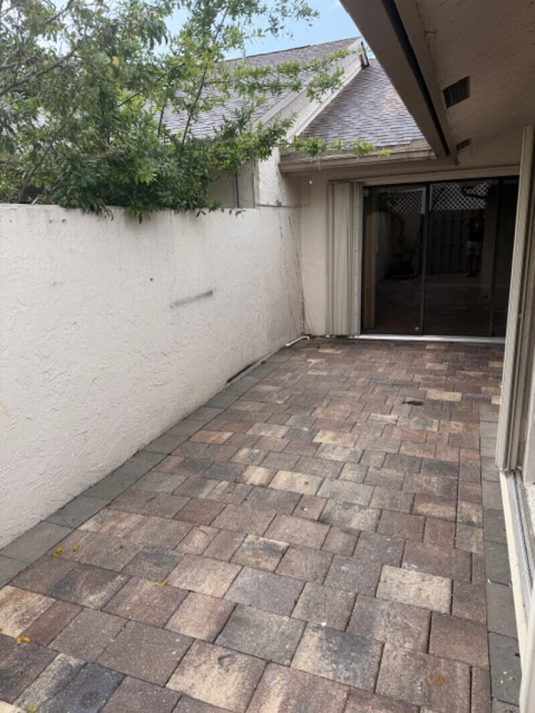 3076 S Oakland Forest Drive - Photo 10