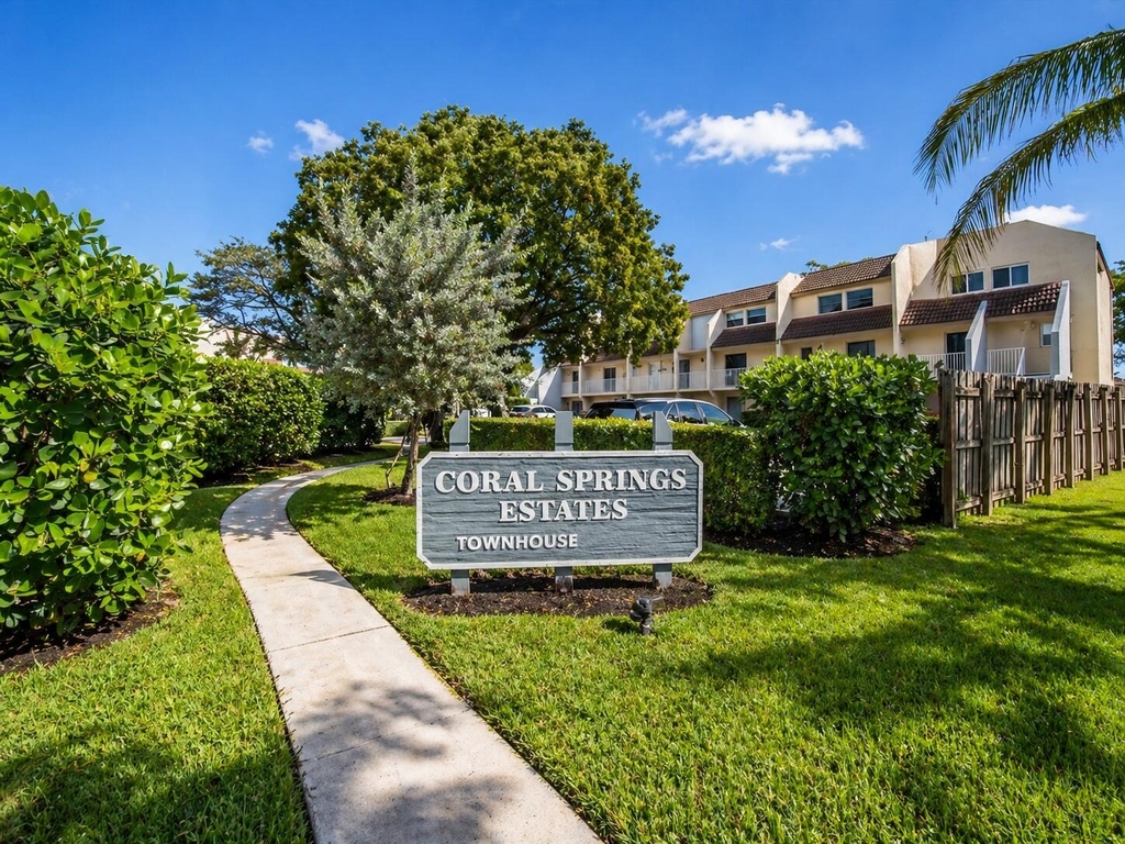 3750 Nw 115th Avenue - Photo 0